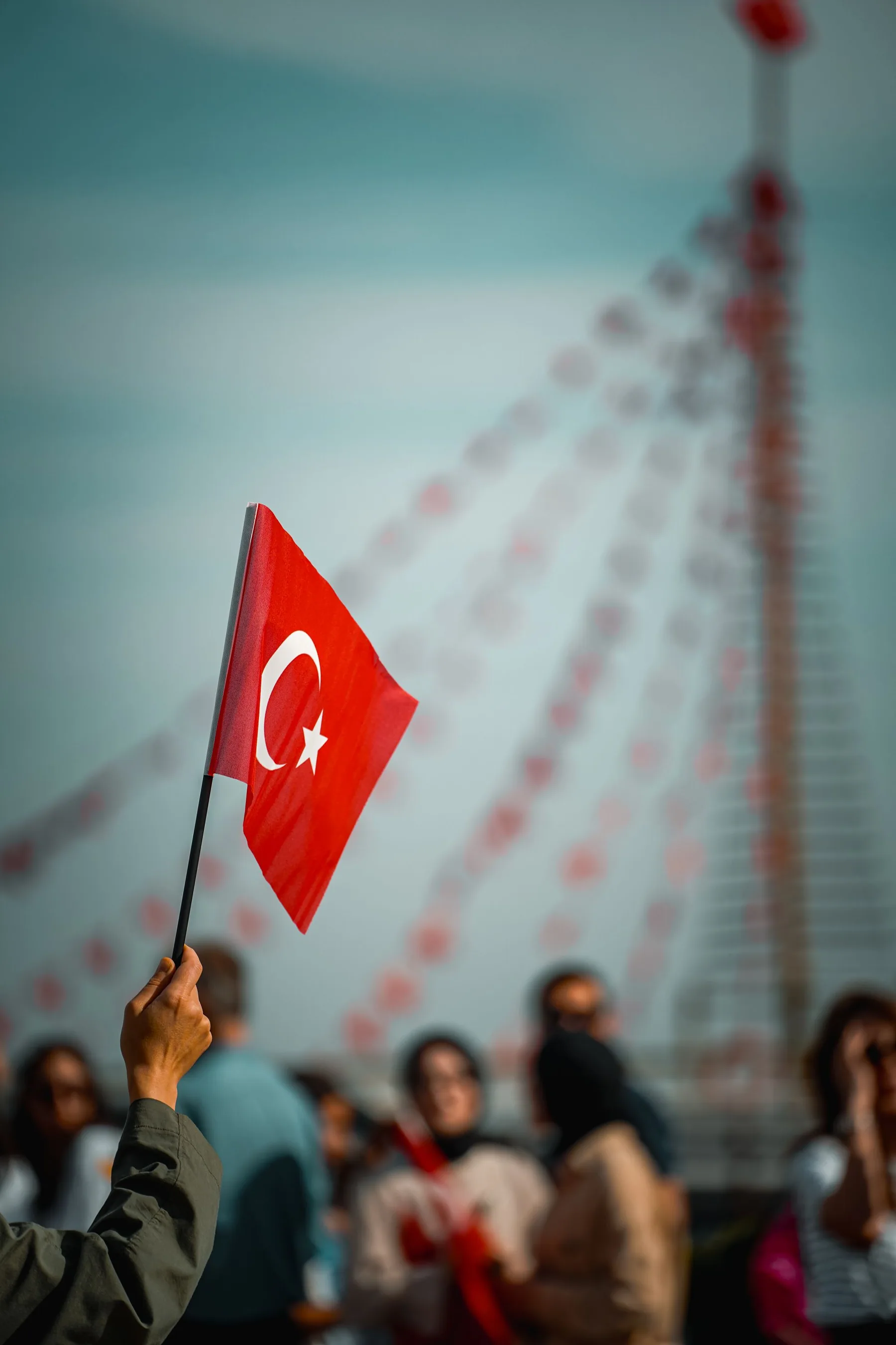 Sopalı El Bayrağı, Uşak